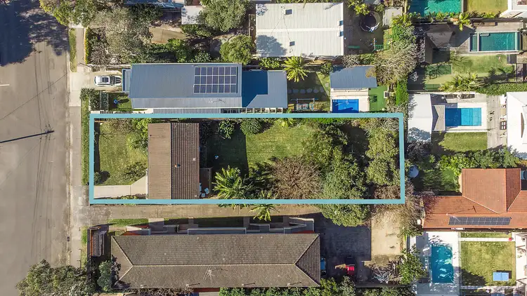 Fourth view of Homely house listing, 7 Ocean View Road, Freshwater NSW 2096