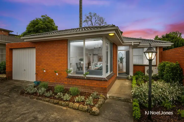 2/13-15 Central Avenue, Burwood VIC 3125