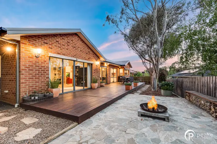 48 Leemak Crescent, Berwick VIC 3806