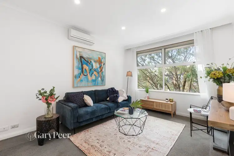 2/11 Balaclava Road, St Kilda East VIC 3183