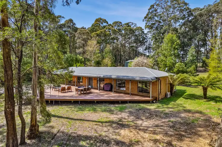18 Feeleys Lane, Trentham VIC 3458