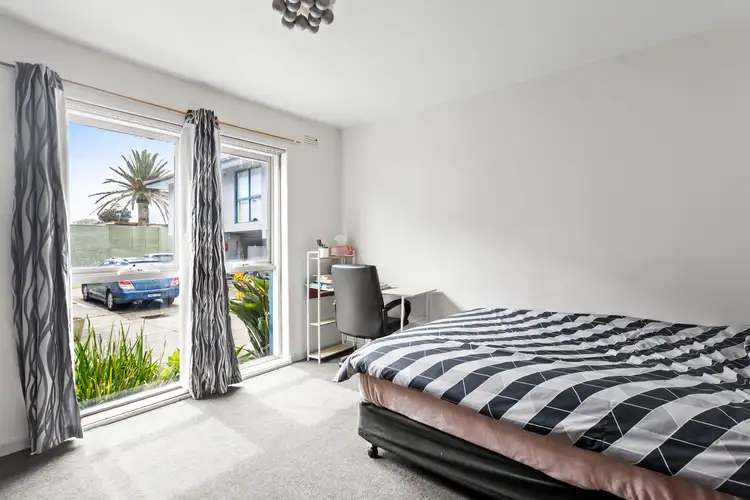 Fifth view of Homely unit listing, 2/1379 Nepean Highway, Cheltenham VIC 3192