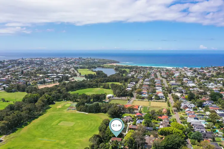 Fourth view of Homely house listing, 4 Holloway Place, Curl Curl NSW 2096