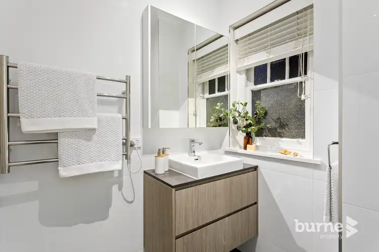 Fifth view of Homely apartment listing, 3/6 Barkers Road, Hawthorn VIC 3122