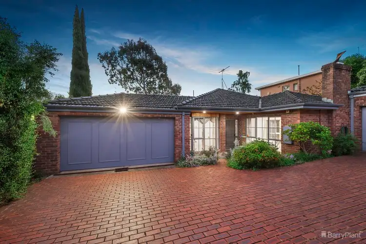 Main view of Homely unit listing, 2/25 Yerrin Street, Balwyn VIC 3103