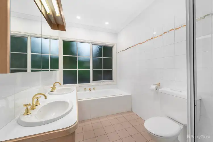 Sixth view of Homely unit listing, 2/25 Yerrin Street, Balwyn VIC 3103