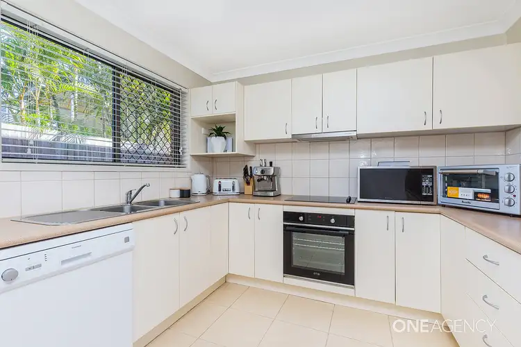 Fourth view of Homely townhouse listing, 2/5 Herbert Street, Scarborough QLD 4020