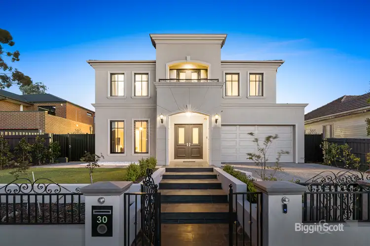 30 Vannam Drive, Ashwood VIC 3147