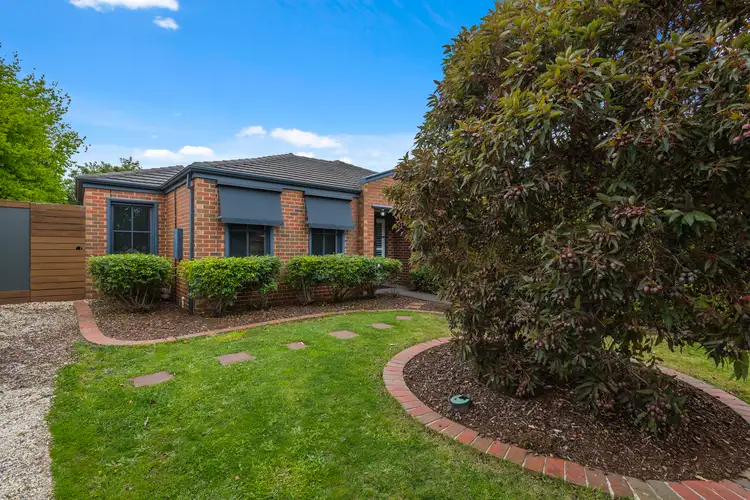 7 Dalray Crescent, New Gisborne VIC 3438