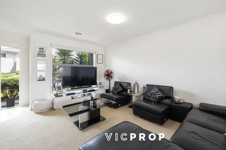 Second view of Homely house listing, 1 Richmond Circuit, Mulgrave VIC 3170