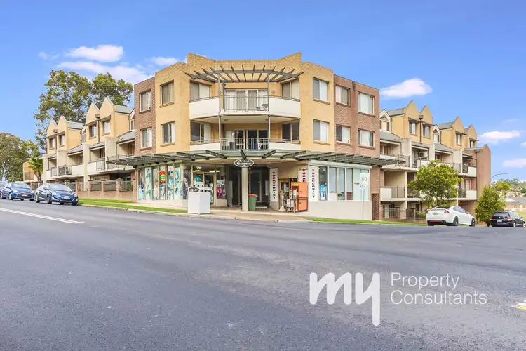 4/41 Woodhouse Drive, Ambarvale NSW 2560
