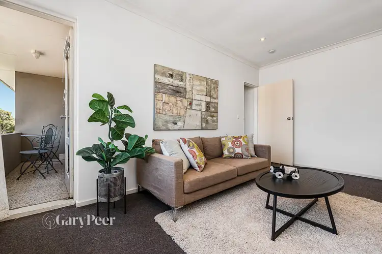 Main view of Homely apartment listing, 7/10 Kokaribb Road, Carnegie VIC 3163