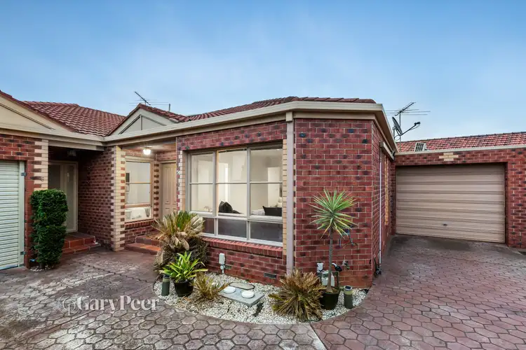 Main view of Homely villa listing, 5/27 Eumeralla Road, Caulfield South VIC 3162