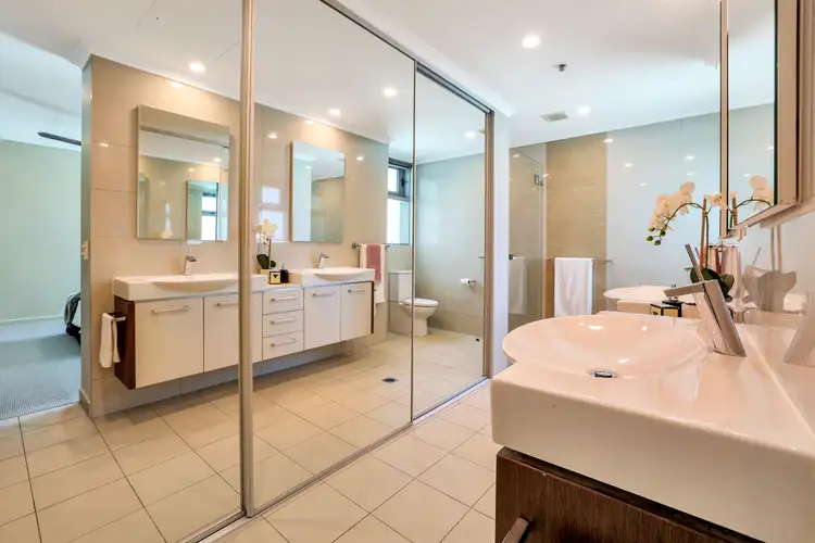 Sixth view of Homely apartment listing, 402/130 Esplanade, Darwin City NT 800