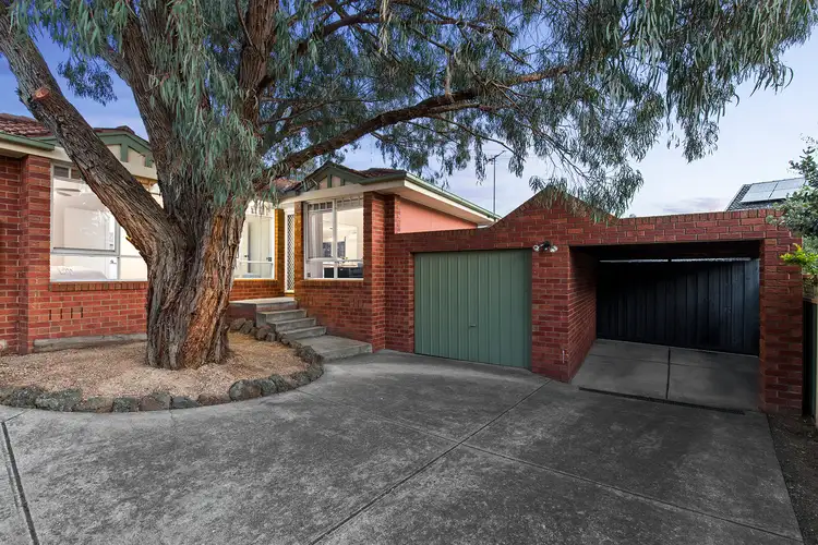 Second view of Homely unit listing, 2/6 Aminya Crescent, Yallambie VIC 3085