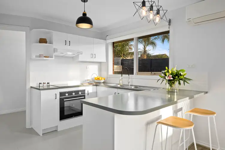 Fourth view of Homely unit listing, 2/6 Aminya Crescent, Yallambie VIC 3085