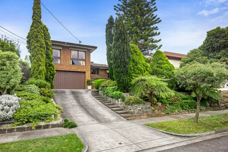 19 Centaur Grove, Doncaster East VIC 3109
