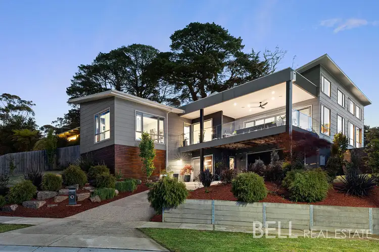 12 Vuegrande Rise, Montrose VIC 3765