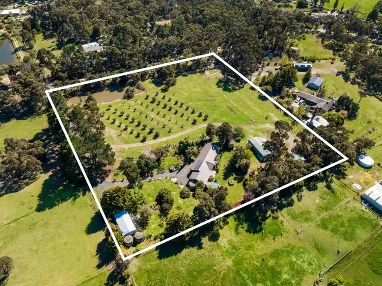 50 Back Road, Taradale VIC 3447