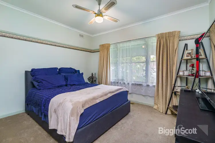 Fifth view of Homely house listing, 5 Lavidge Road, Ashwood VIC 3147