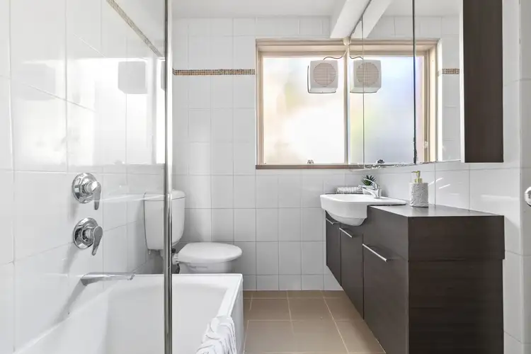 Fourth view of Homely apartment listing, 2/9 Lambeth Place, St Kilda VIC 3182