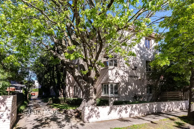 1/5 Lansdowne Road, St Kilda East VIC 3183