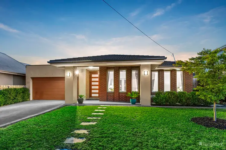 22 Dumossa Avenue, Bulleen VIC 3105