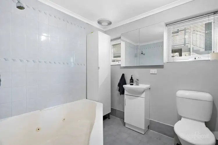 Fifth view of Homely apartment listing, 4/13 Lansdowne Road, St Kilda East VIC 3183