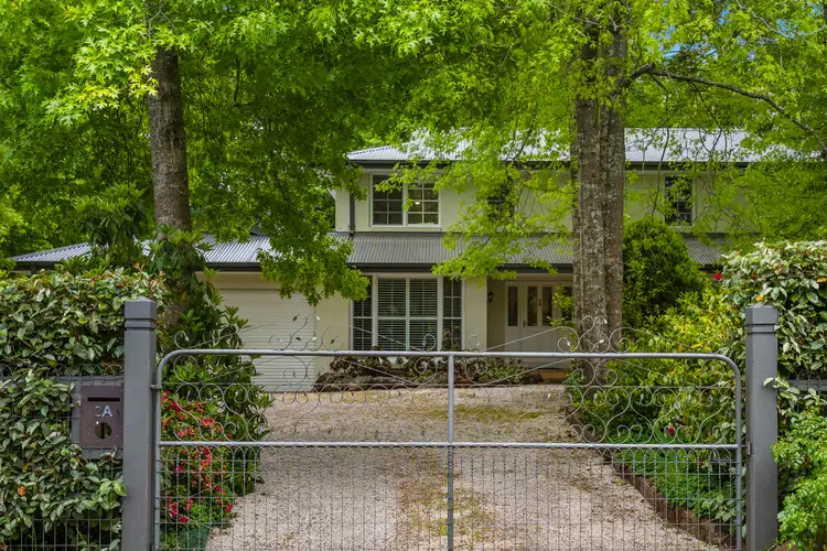 2A Governors Drive, Mount Macedon VIC 3441