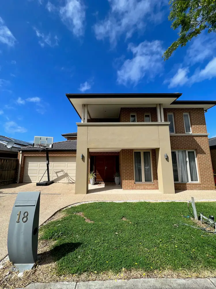 18 McWilliams Crescent, Point Cook VIC 3030