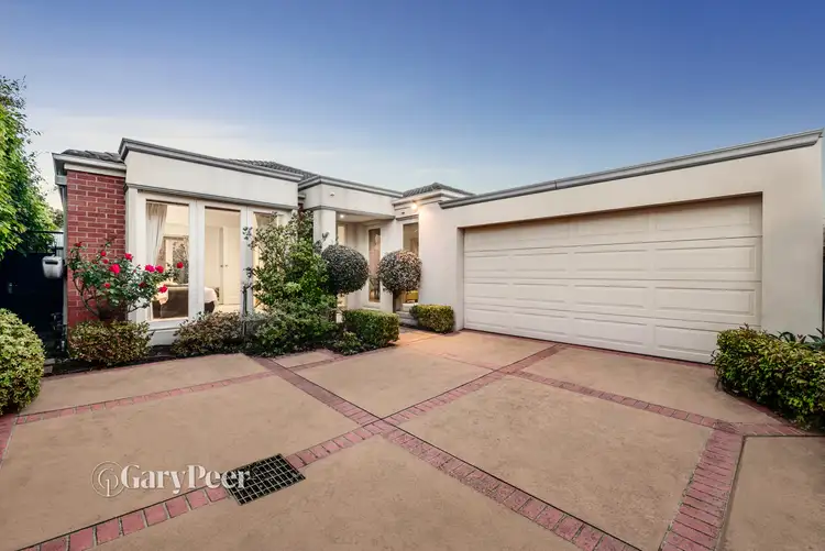 Main view of Homely unit listing, 2/17 Ellington Street, Caulfield South VIC 3162