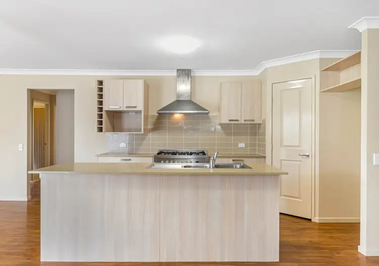 8 Springbrook Place, Moggill QLD 4070