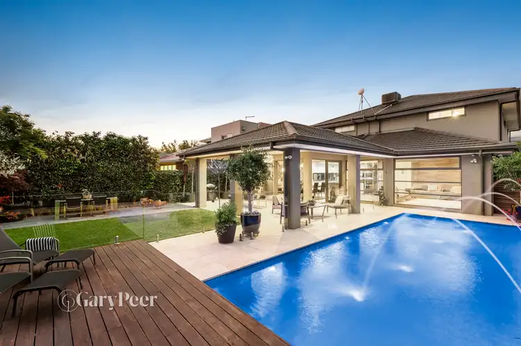 16 Seaview Avenue, Bentleigh VIC 3204