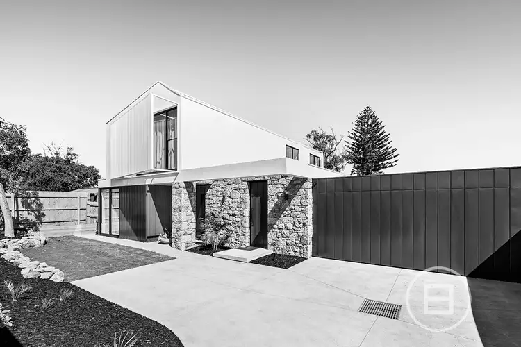 1A Blakiston Grove, Rye VIC 3941