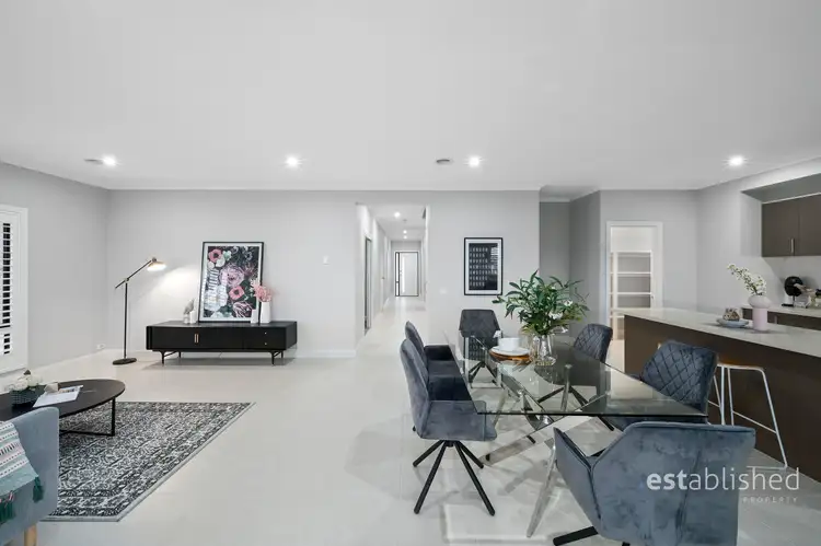 Fifth view of Homely house listing, 213 Sanctuary Lakes South Boulevard, Sanctuary Lakes VIC 3030