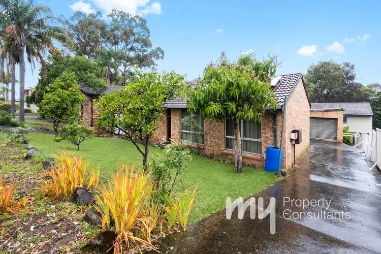 37 Woodlark Place, Glenfield NSW 2167