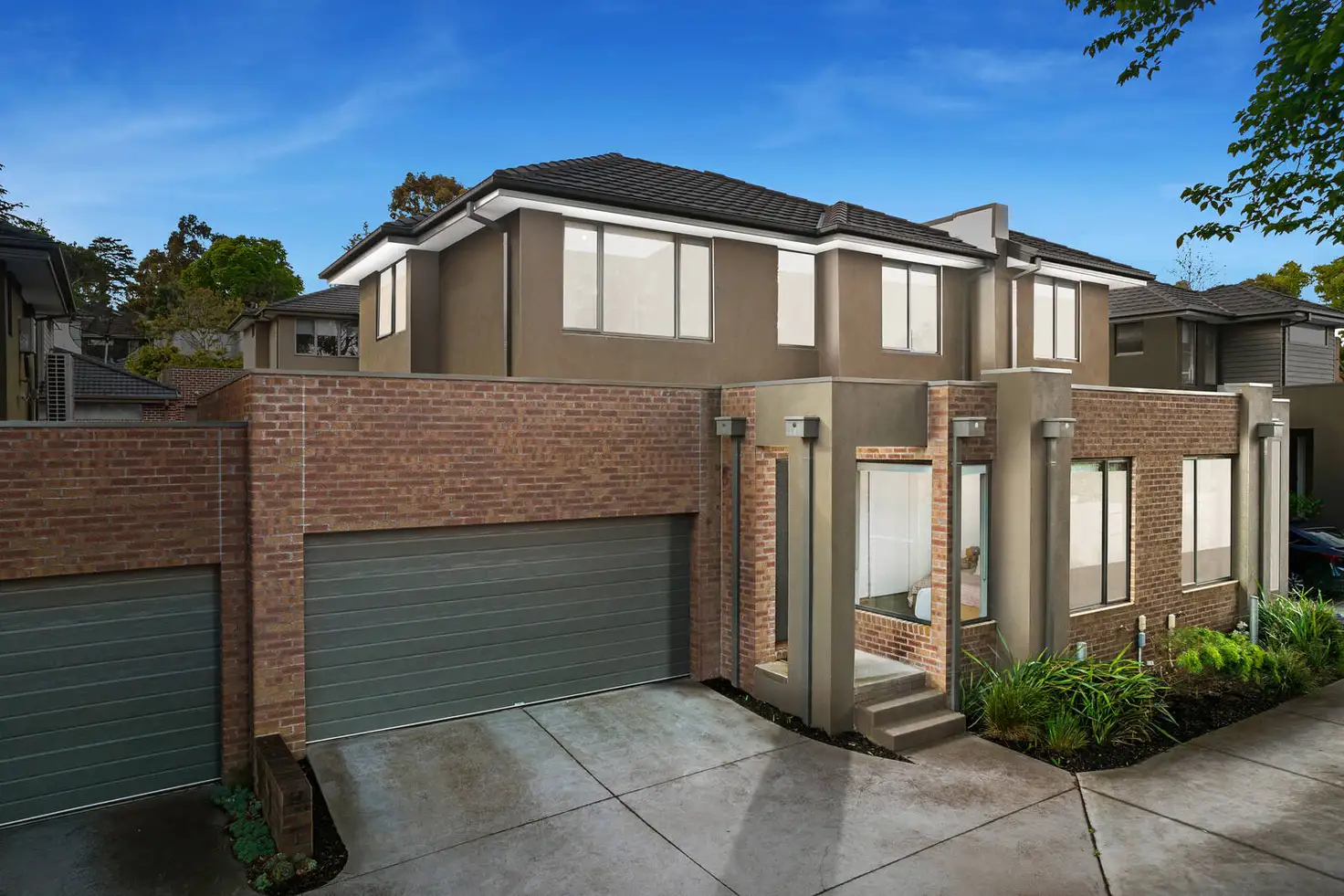 Main view of Homely townhouse listing, 2/7 Collett Avenue, Ringwood VIC 3134