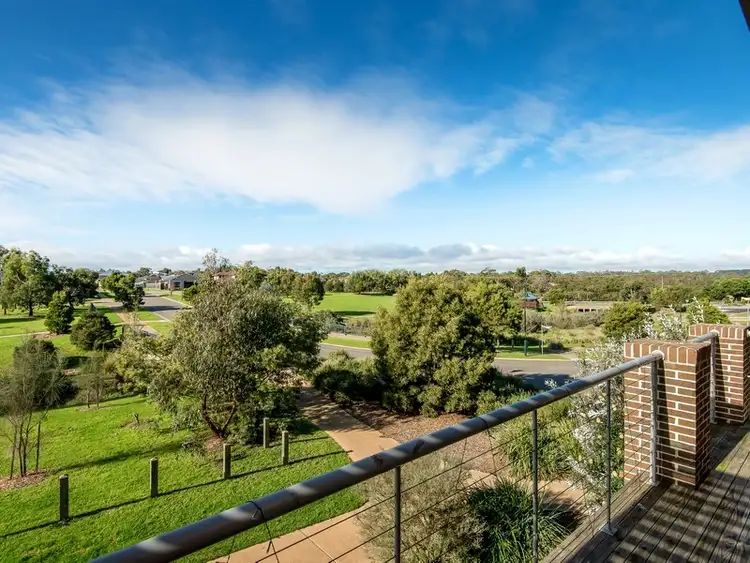 1 Arthur Walk, Mount Martha VIC 3934