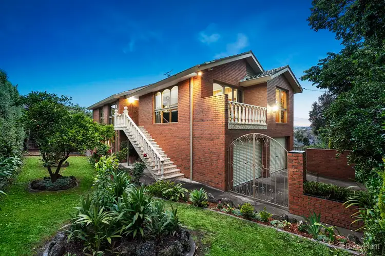 4 Egan Drive, Bulleen VIC 3105