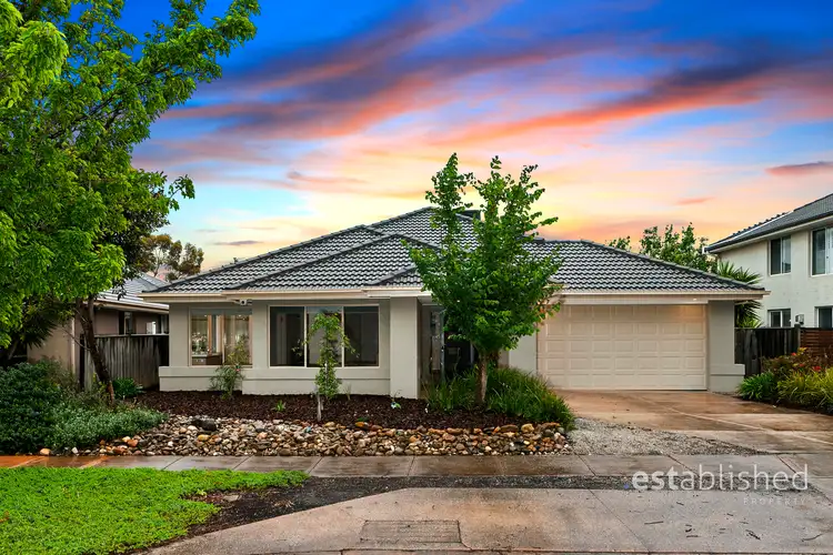 9 The Breezewater, Sanctuary Lakes VIC 3030
