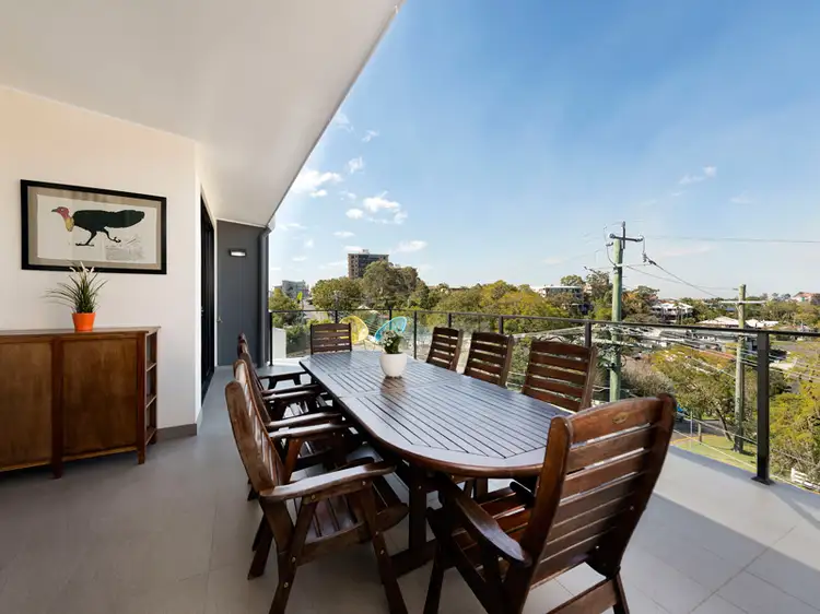 Main view of Homely unit listing, 16/41 Clarence Road, Indooroopilly QLD 4068
