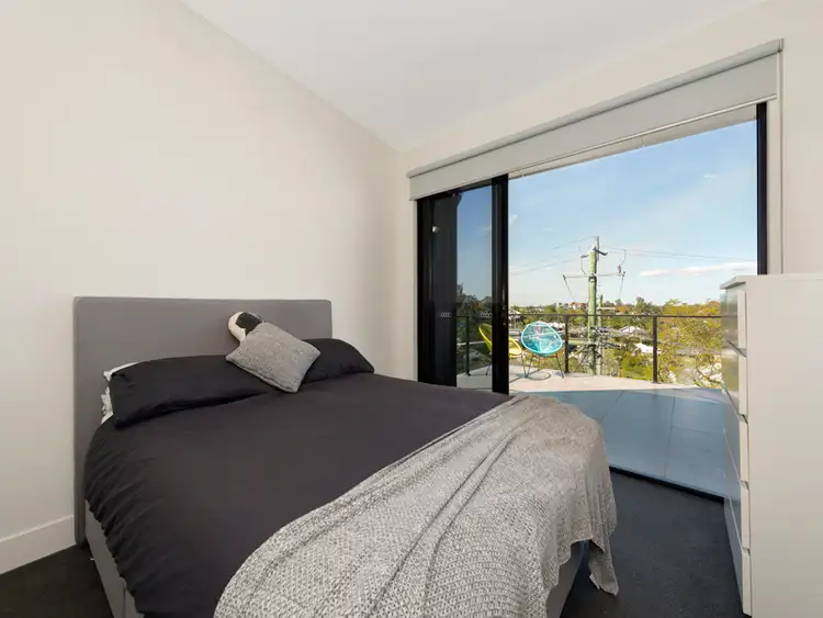 Fifth view of Homely unit listing, 16/41 Clarence Road, Indooroopilly QLD 4068