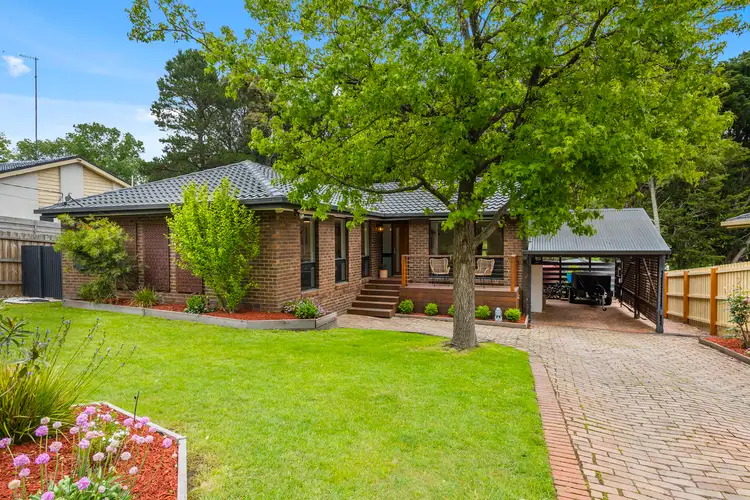 9 Oakley Court, Gisborne VIC 3437