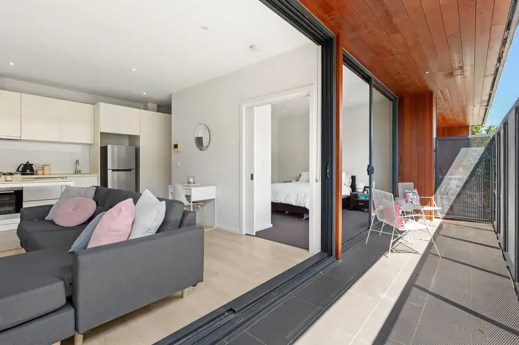 Main view of Homely apartment listing, 10/28 The Avenue, Windsor VIC 3181