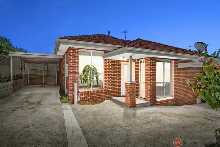 Second view of Homely unit listing, 2/21 Chalcot Drive, Endeavour Hills VIC 3802