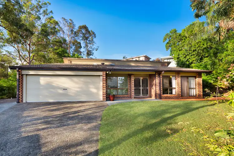 4 Vanimo Street, Chapel Hill QLD 4069