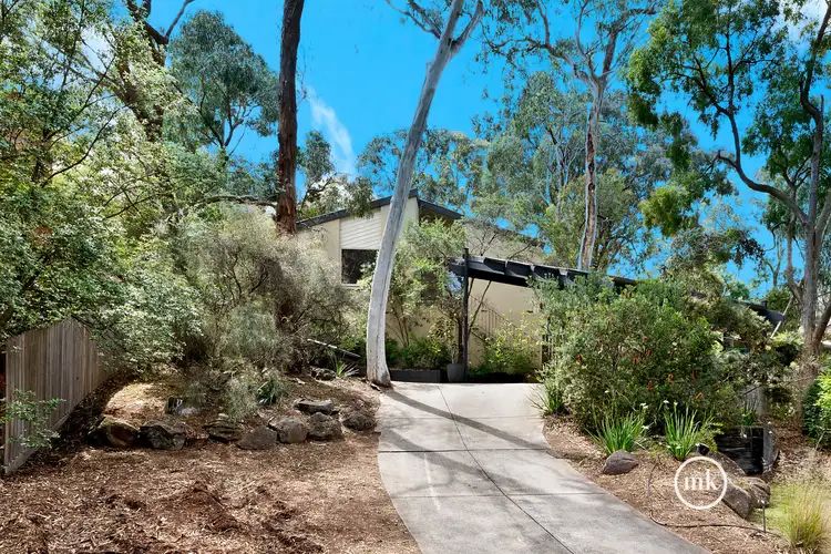 16 Bainbridge Drive, Eltham VIC 3095