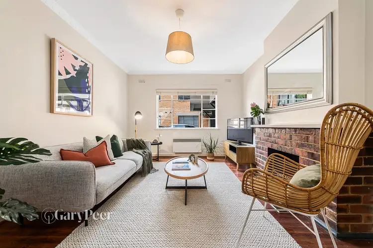 2/2 Ravens Grove, St Kilda East VIC 3183
