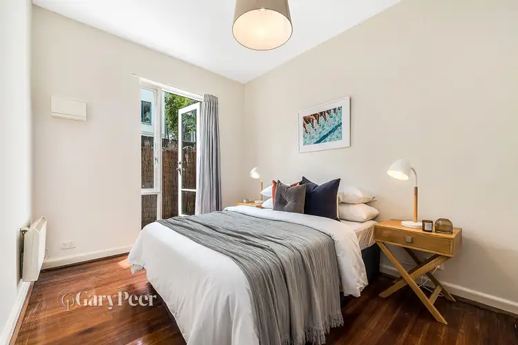Third view of Homely apartment listing, 2/2 Ravens Grove, St Kilda East VIC 3183