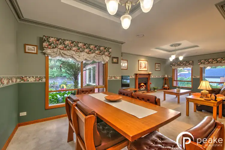 Fourth view of Homely house listing, 8 Chiltern Court, Berwick VIC 3806